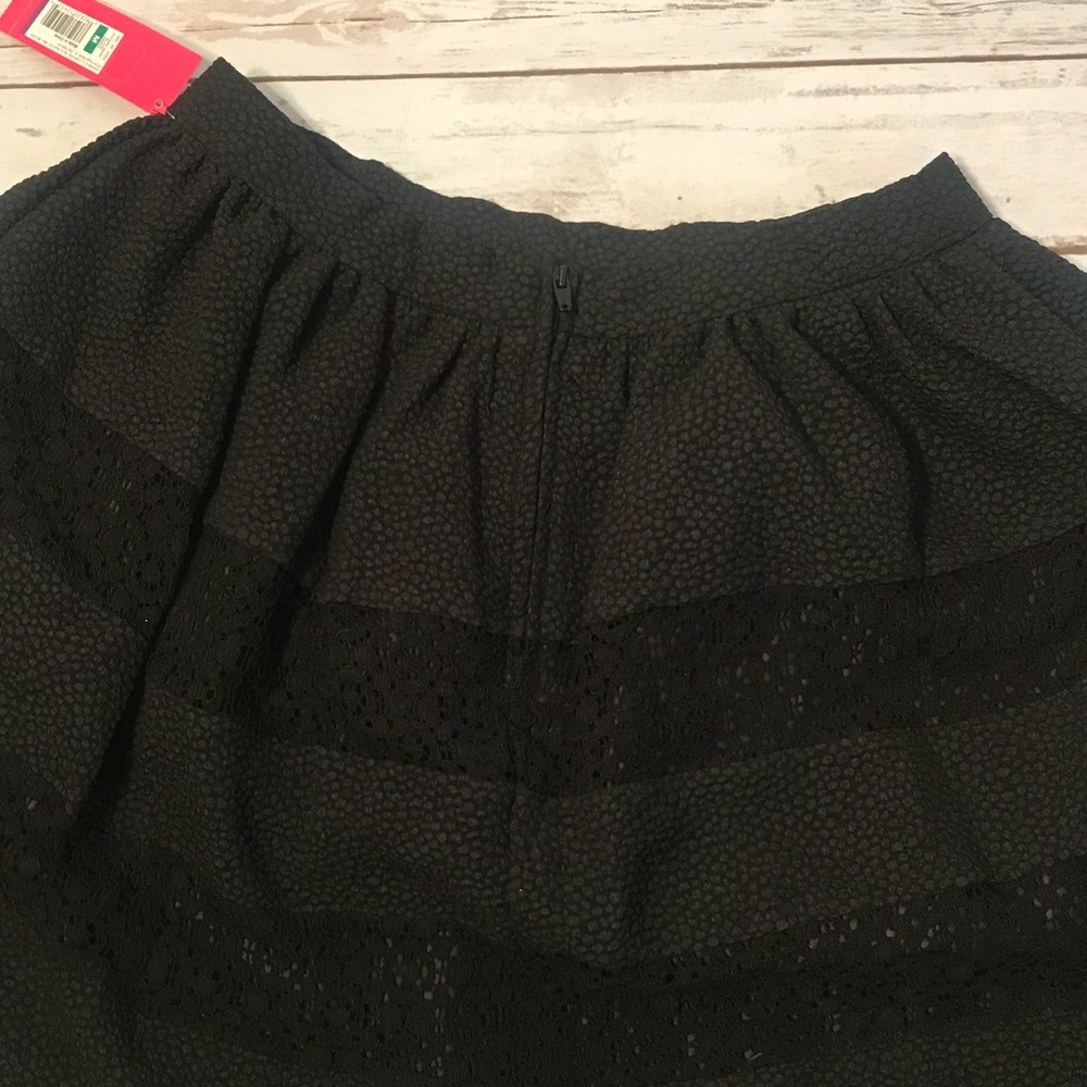 NWT Xhilaration Skirt Size medium - Picture 3 of 3